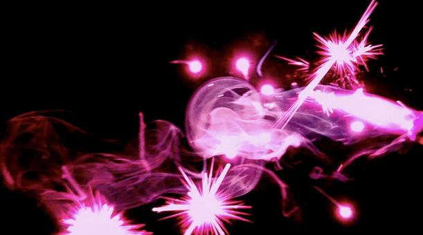 煌めく火花「ピンク」 炎,火,光の写真素材