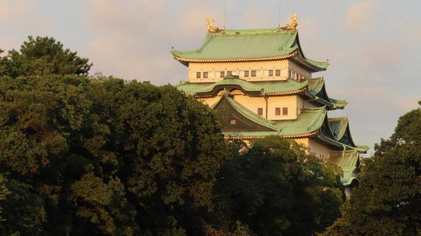 名古屋城 夕日に映える天守閣 名古屋城 夕日に映える天守閣 名古屋城,尾張徳川家,御三家の写真素材