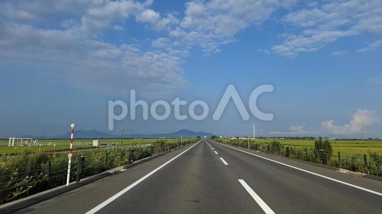 見通しの良い直線道路 直線,道路,自動車道の写真素材