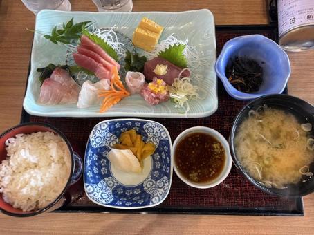 定食 定食,みそ汁,刺身の写真素材