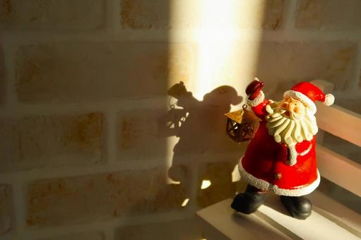 小さなサンタクロース 小さなサンタクロース クリスマス,サンタクロース,飾りの写真素材