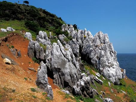 神島カルスト地形 神島,カルスト地形,潮騒の写真素材