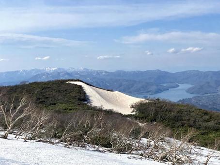 Climbing the snow-covered Mount Bandai 9, JPG Climbing the snow-covered Mount Bandai 9, JPG