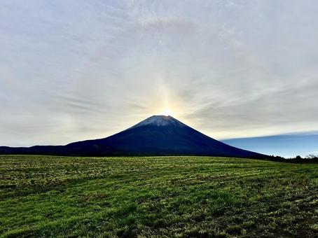 富士山と朝日 富士山,朝日,太陽の写真素材