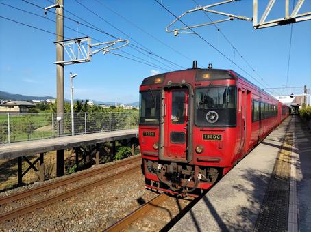 JR九州 キハ185系 特急「ゆふ」 JR九州 キハ185系 特急「ゆふ」の写真