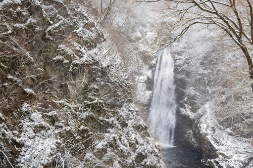 初冬の秋保大滝⑴ 滝,秋保大滝,名瀑の写真素材