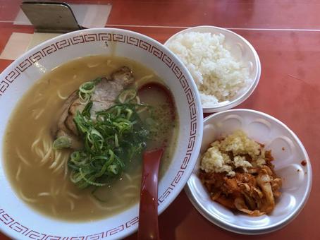 ラーメン ラーメンの写真