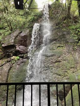 A small waterfall in Yugawara, JPG A small waterfall in Yugawara, JPG