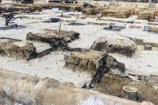 鉄筋コンクリートの建物の基礎工事 鉄筋コンクリートの建物の基礎工事 建設,ビル,基礎の写真素材