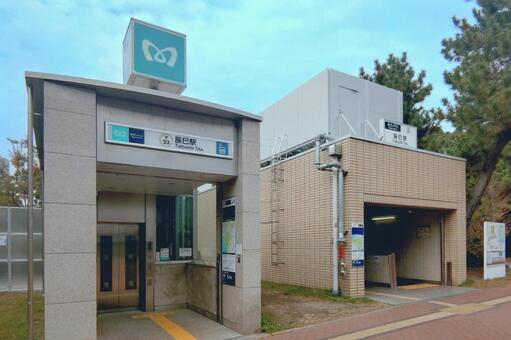 都営地下鉄新宿線大島駅　東京都江東区 辰巳駅,地下鉄,有楽町線の写真素材