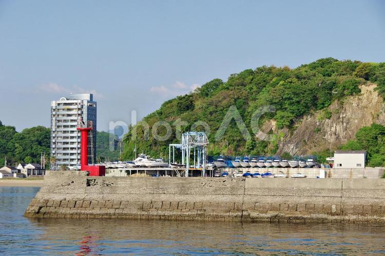 三津浜港からの風景 海,海の風景,三津浜港の写真素材