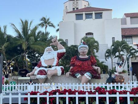 ハワイ、ダウンタウンのサンタ夫妻 サンタクロース,クリスマス,ハワイの写真素材