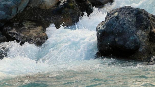 白馬の山々から下る夏の松川の流れ 白馬の山々から下る夏の松川の流れ 白馬,夏,松川の写真素材