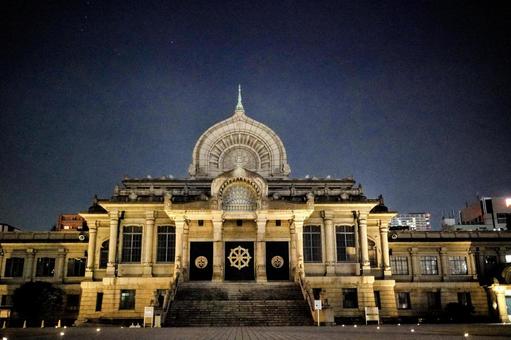 東京・夜の築地本願寺本堂 東京・夜の築地本願寺本堂 築地本願寺,築地,東京の写真素材