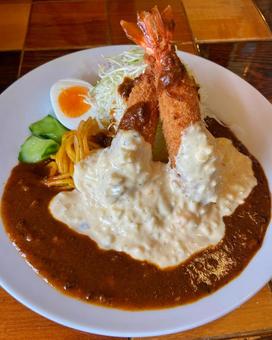 エビフライカレーの洋食プレート エビフライカレーの洋食プレート エビフライ,海老フライ,カレーの写真素材