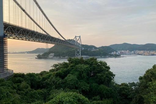 橋が見える景色 橋が見える景色の写真
