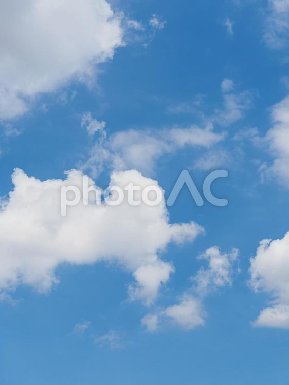 青空と雲のイメージ 青空,空,雲の写真素材