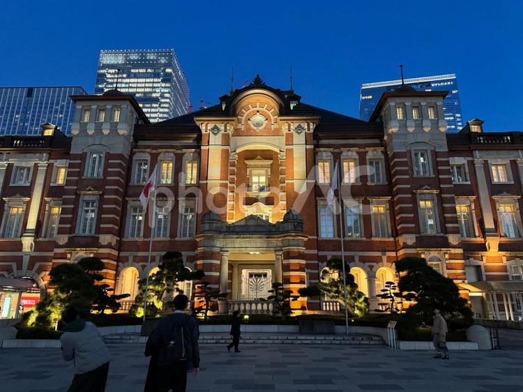 夜の東京駅　丸の内口 東京駅,東京,夜の写真素材