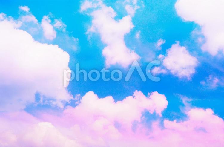空のグラデーションのイメージ素材 アニメ,雲,淡いの写真素材