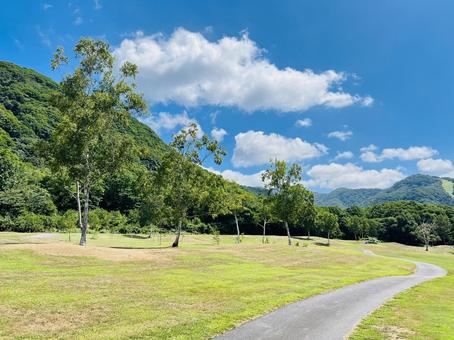 カート道路のある高原ゴルフ場 ゴルフ,ゴルフ場,ゴルフコースの写真素材