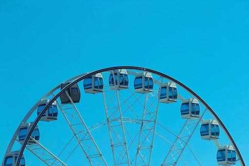 観覧車と青空 3 観覧車と青空 3の写真