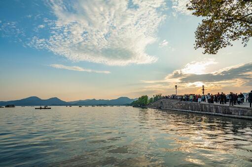 杭州・西湖 白堤 断橋 西湖,杭州,中国の写真素材