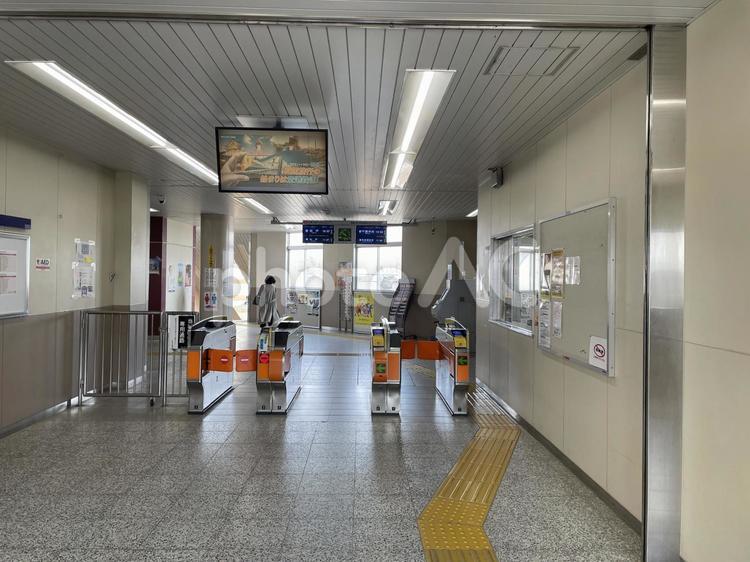 くぬぎ山駅　改札口(外) 鉄道,電車,列車の写真素材