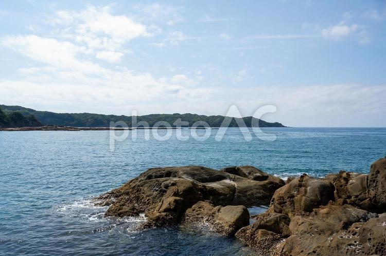 海の見える風景 海,空,山の写真素材