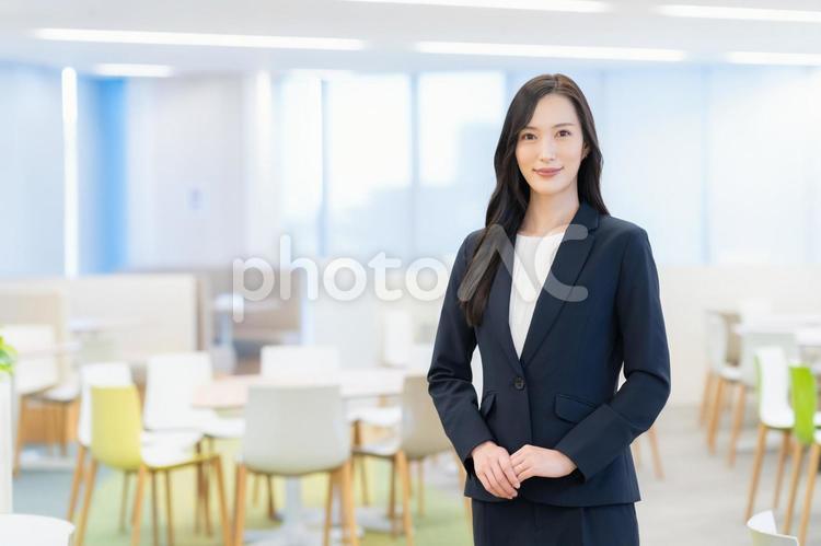 オフィスで働くビジネスウーマン ビジネス,オフィス,女性の写真素材