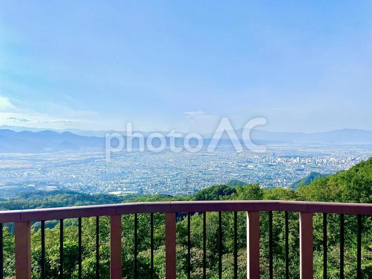 青空と街の風景　 空,景色,風景の写真素材