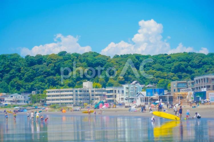 サーファーと海岸 サーフィン,サーファー,海の写真素材