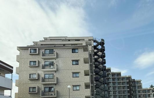 マンションの非常階段 集合住宅,巨大マンション,高層マンションの写真素材