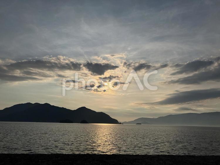 夕暮れ 夕日,海,瀬戸内海の写真素材