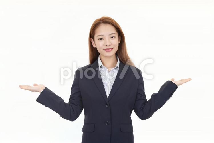 ビジネスウーマン　比較 女性,ビジネスウーマン,仕事の写真素材