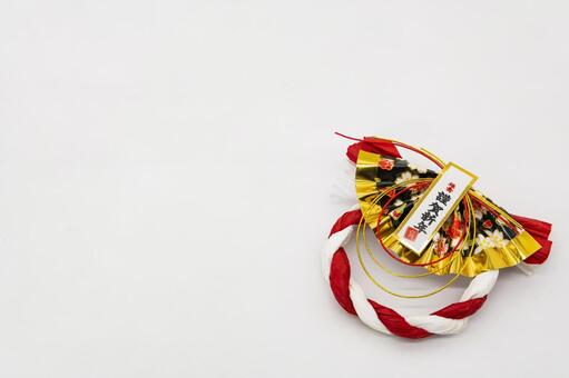 白い背景に紅白の水引飾り 水引,飾り,和風の写真素材