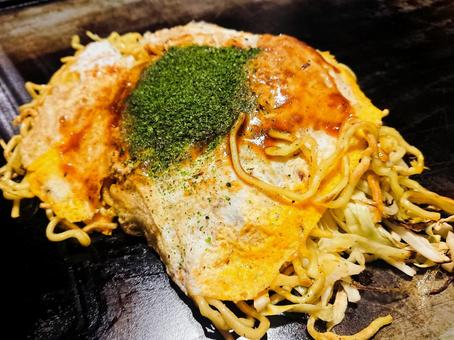 お好み焼き お好み焼き 食事,鉄板焼き,お好み焼きの写真素材