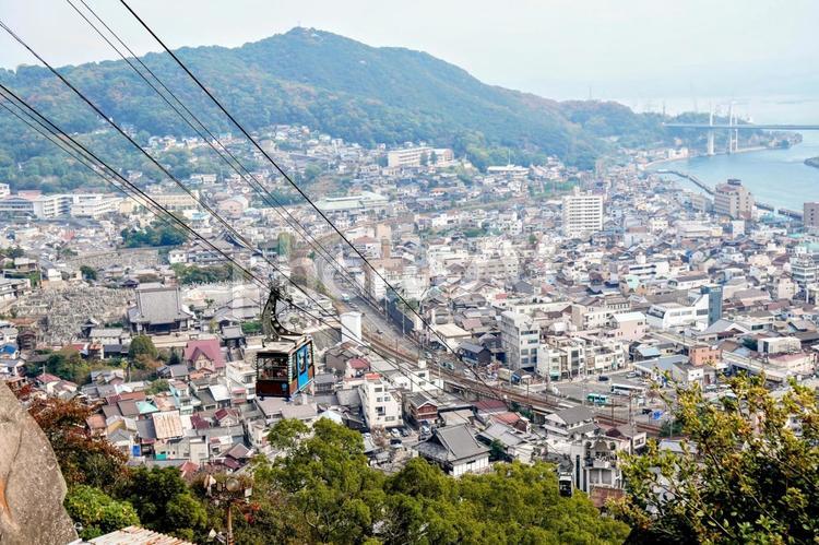 千光寺山ロープウエイと尾道のまちなみ 尾道,ロープウエイ,千光寺山の写真素材