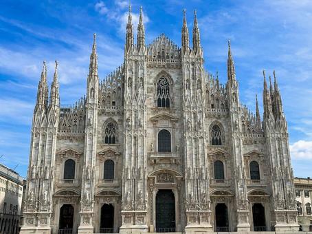イタリア「ドゥオーモ大聖堂」ミラノ ドゥオーモ,大聖堂,教会の写真素材