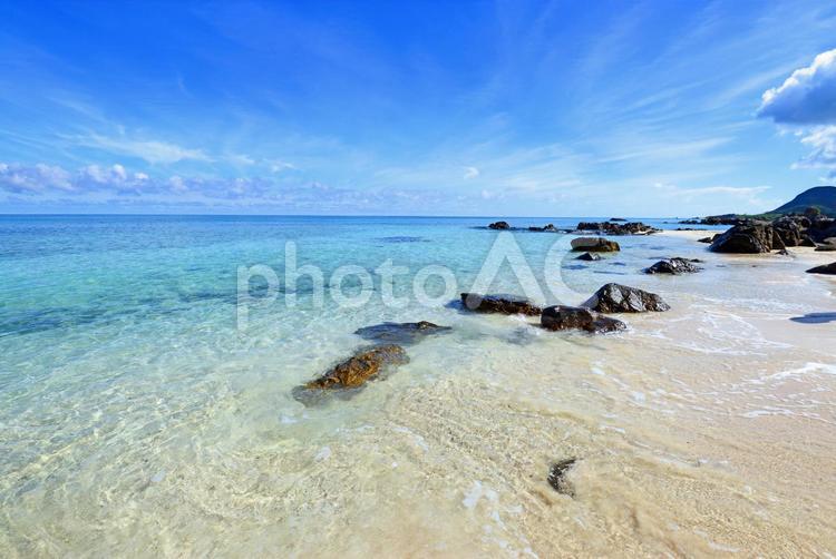 沖縄　朝の海　ヒーリング 日本,沖縄,海の写真素材