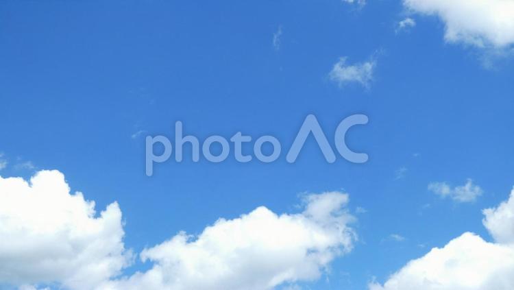 さわやかな夏の青空　４ 青空,空,そらの写真素材