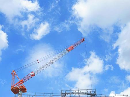 クレーンと空 クレーンと空の写真