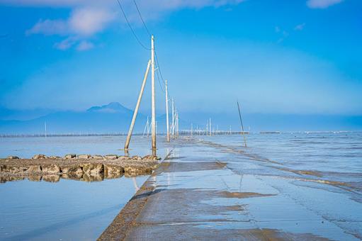 熊本県　宇土市　長部田海床路の風景 長部田海床路,宇土,海中道路の写真素材