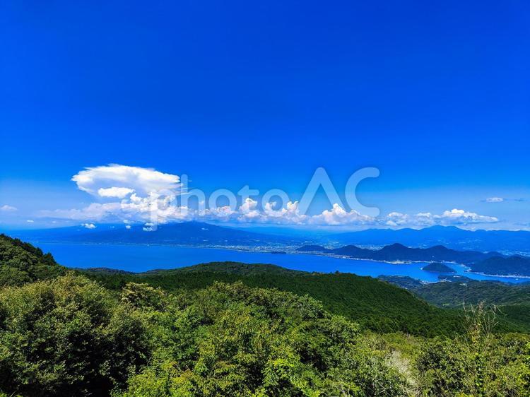 山からの風景 山頂,高原,海の写真素材