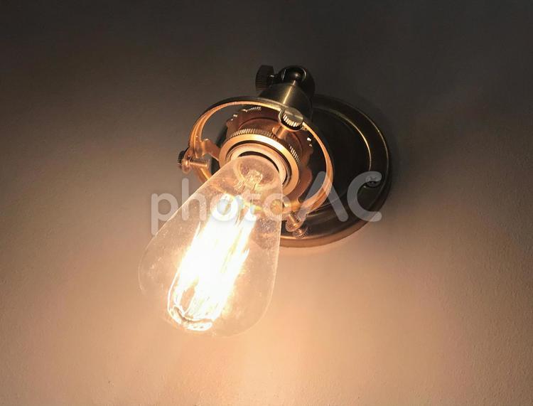 アンティークなLED電球【3】 led,電球,明かりの写真素材