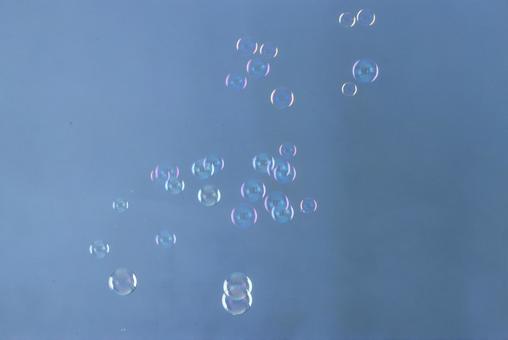 シャボン玉 soap bubbles シャボン玉 soap bubbles シャボン玉,背景,コピースペースの写真素材