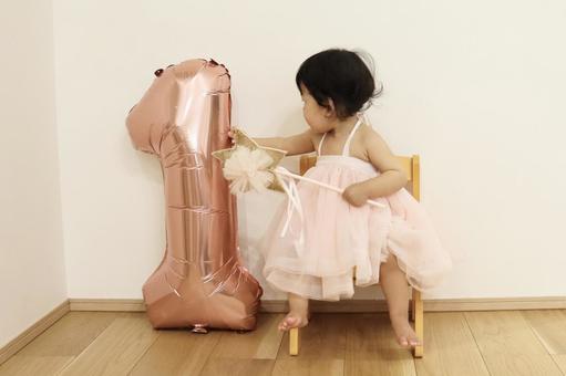 1歳 誕生日フォト 1歳 誕生日フォト ベビー,月齢,月齢フォトの写真素材