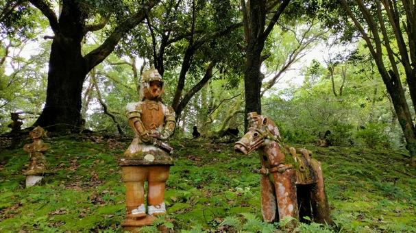 宮崎はにわ園-剣を持った武士と馬 宮崎,はにわ園,はにわの写真素材