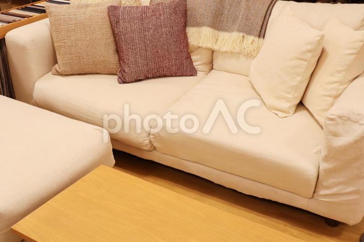 お洒落な部屋の背景素材 オフィス,部屋,デスクの写真素材