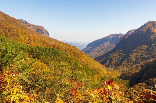 紅葉の盤司岩⒂ 盤司岩,秋,紅葉の写真素材