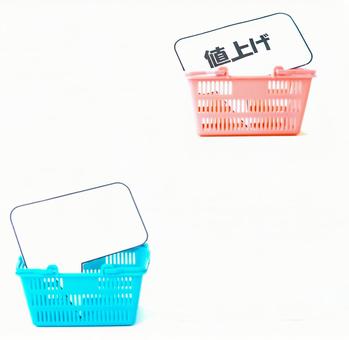 値上げ、買い物かご 買い物かご,値上げ,ピンクの写真素材
